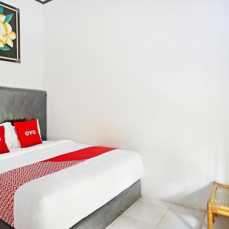 OYO 90229 Fidel Caestro Homestay Kotadalem Exterior foto